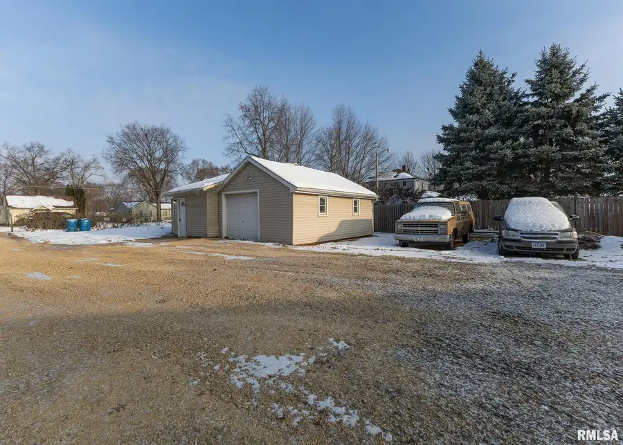 513 3rd Street, Camanche, IA 52730 - #3