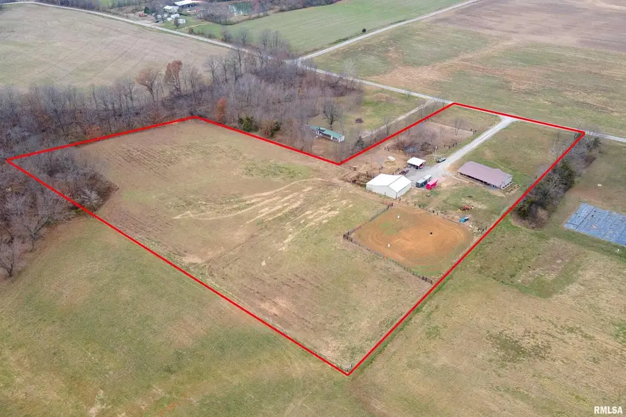 3996 Belgium Road, Mulkeytown, IL 62865 - Image #2