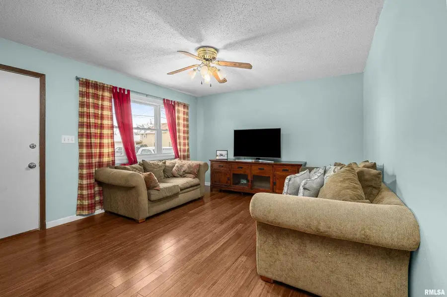 617 6th Street, Clinton, IA 52732 - Image #3