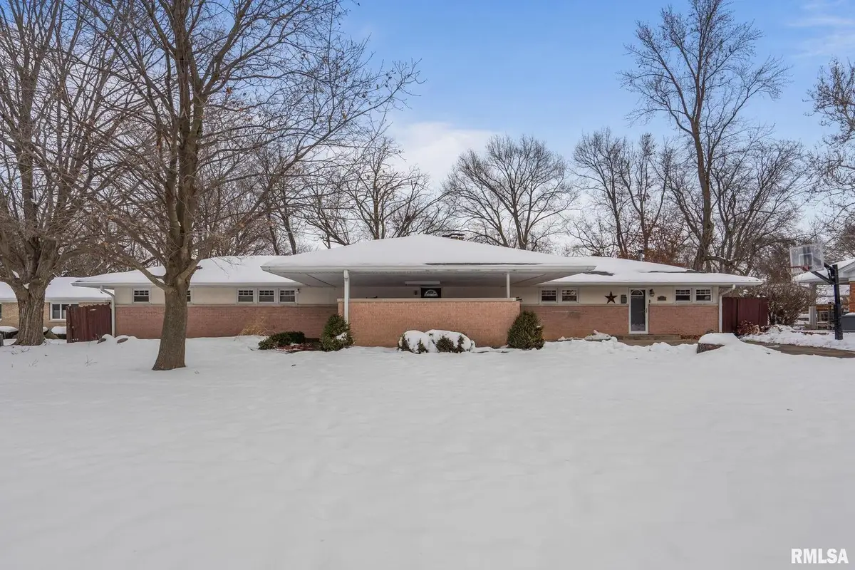 3309 33rd Avenue Court, Rock Island, IL 61201 - Image #1