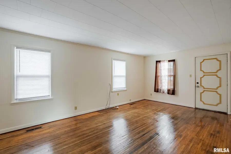 318 3rd Street, Marion, IL 62959 - Image #3