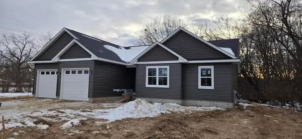 1531 Tyler Court, Camanche, IA 52730