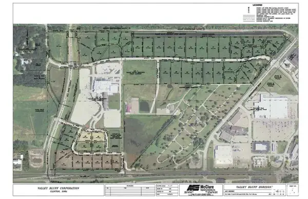 2490 Lillian Way, Clinton, IA 52732