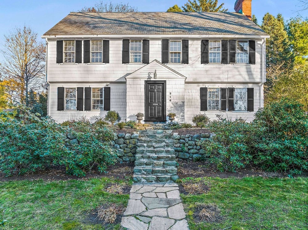 216 Waverley Avenue, Newton, MA 02458 BHGRE