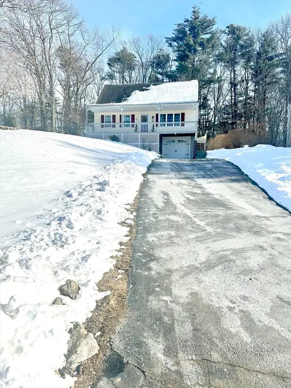52 Stonybrook Dr, Southbridge, MA 01550 - Image #2
