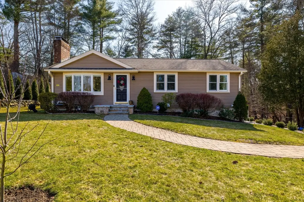 17 Jonathan Dr, Ayer, MA 01432 - #1