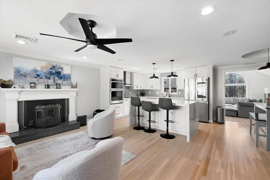 17 Jonathan Dr, Ayer, MA 01432 - #2