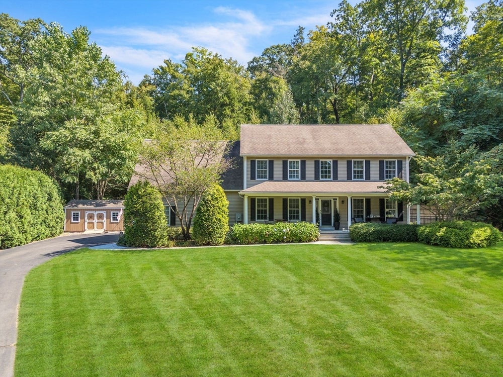 33 Upper River Rd, South Hadley, MA 01075 BHGRE