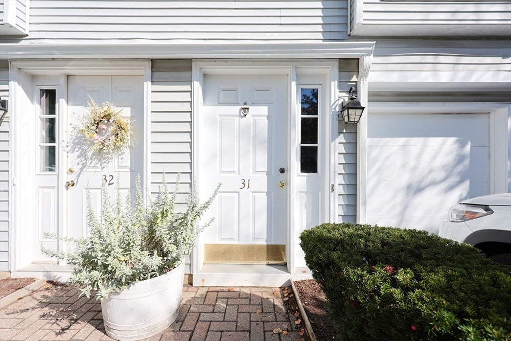 31 Fallon Ct 31, Quincy, MA 02169 BHGRE