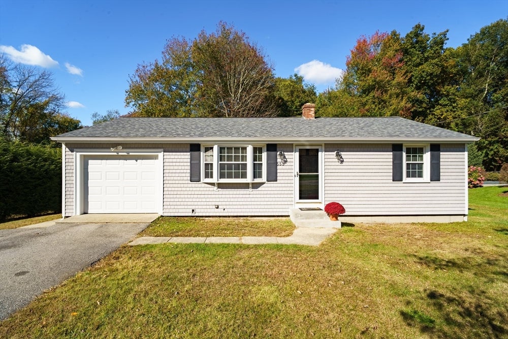 555 Old Fall River Rd, Swansea, MA 02777 BHGRE