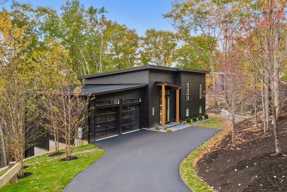 531 Annursnac Hill Road, Concord, MA 01742 BHGRE