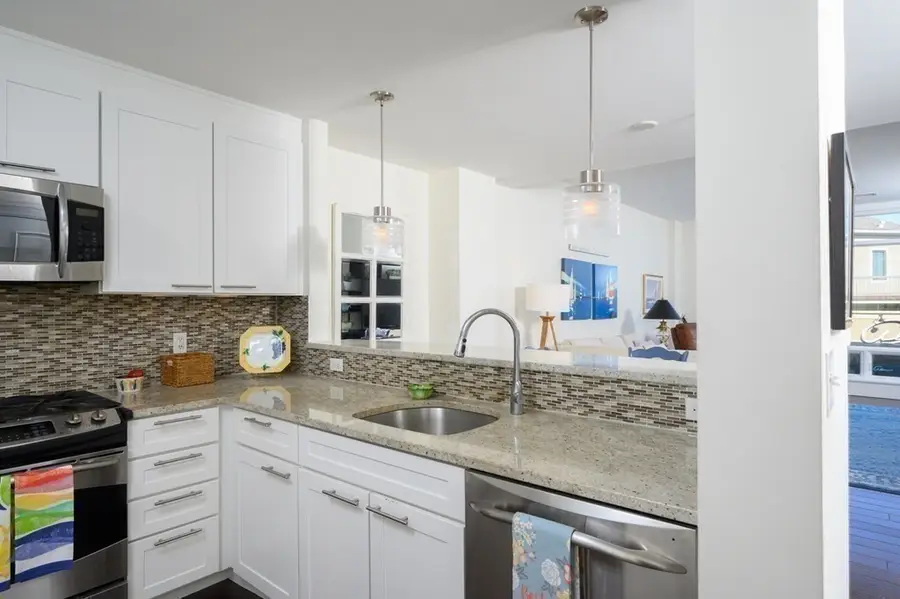 23 Shipyard Dr #206, Hingham, MA 02043 - #3