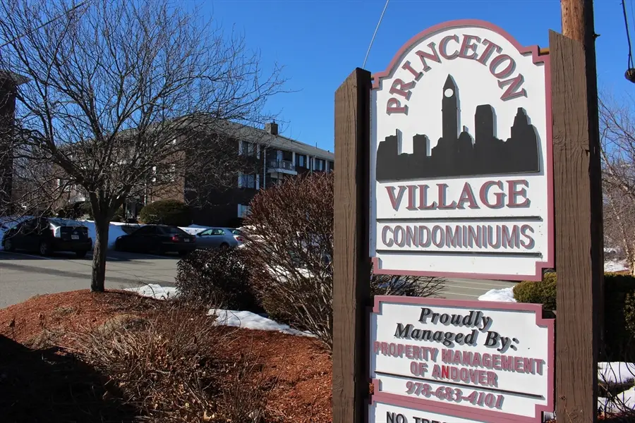 262 E Haverhill St #4, Lawrence, MA 01841 - Image #2