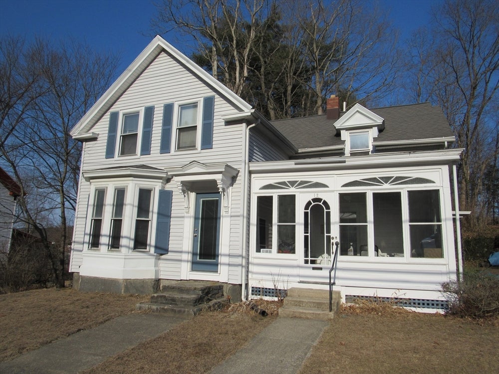 12 Green St, Monson, MA 01057 - BHGRE