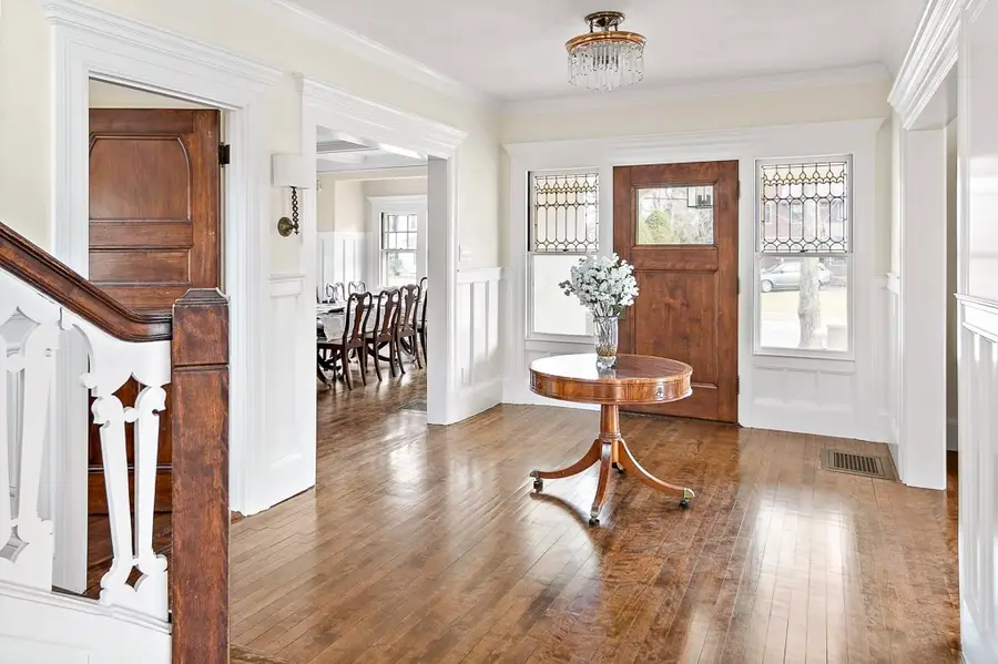 27 Everett Ave, Winchester, MA 01890 - Image #3