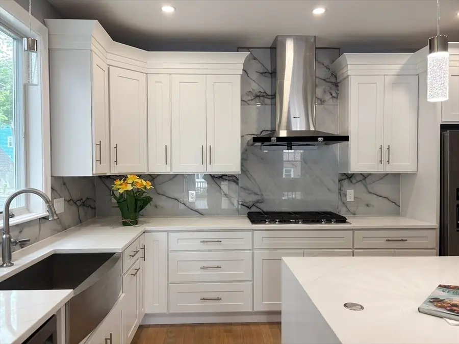 669 Boylston St, Newton, MA 02459 - #3