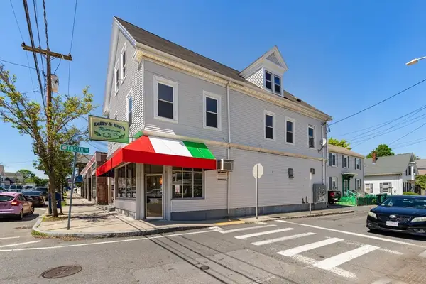 112 North St, Salem, MA 01970