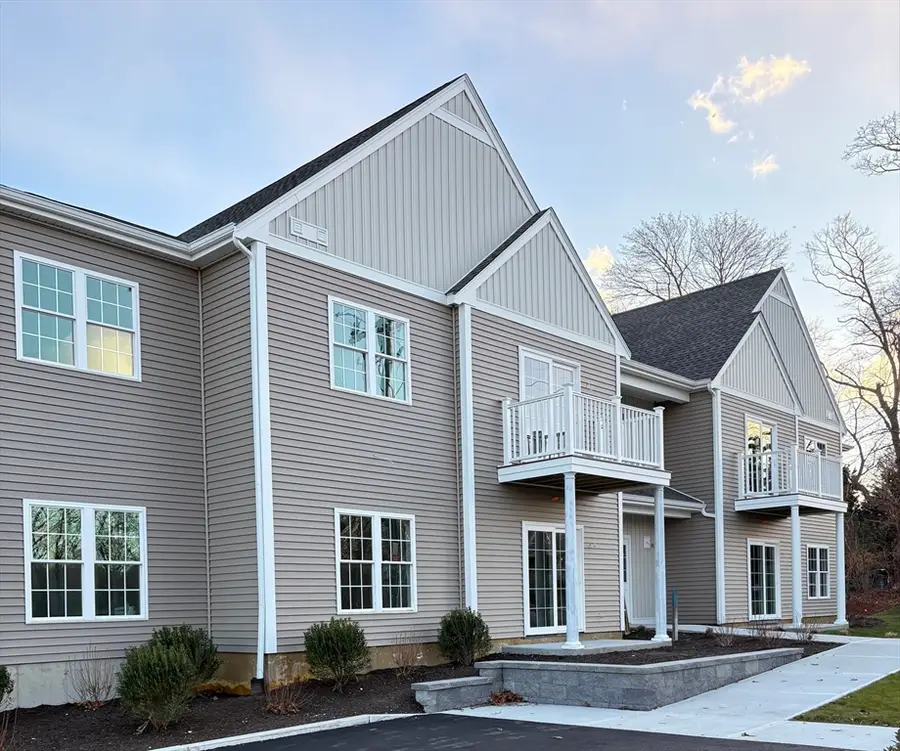 2 S Spooner St #4, Plymouth, MA 02360 - Image #3