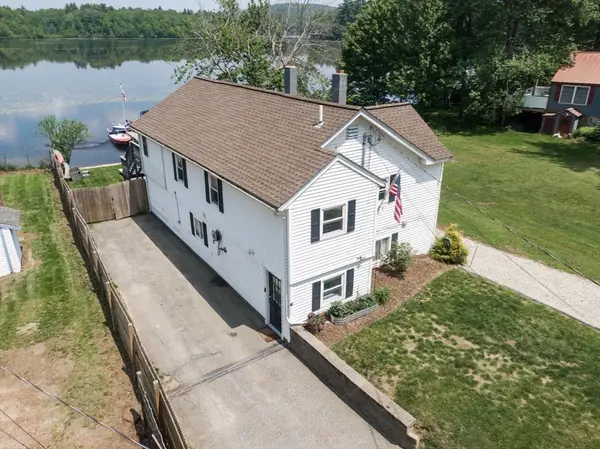 15 Maple St, Kingston, NH 03848