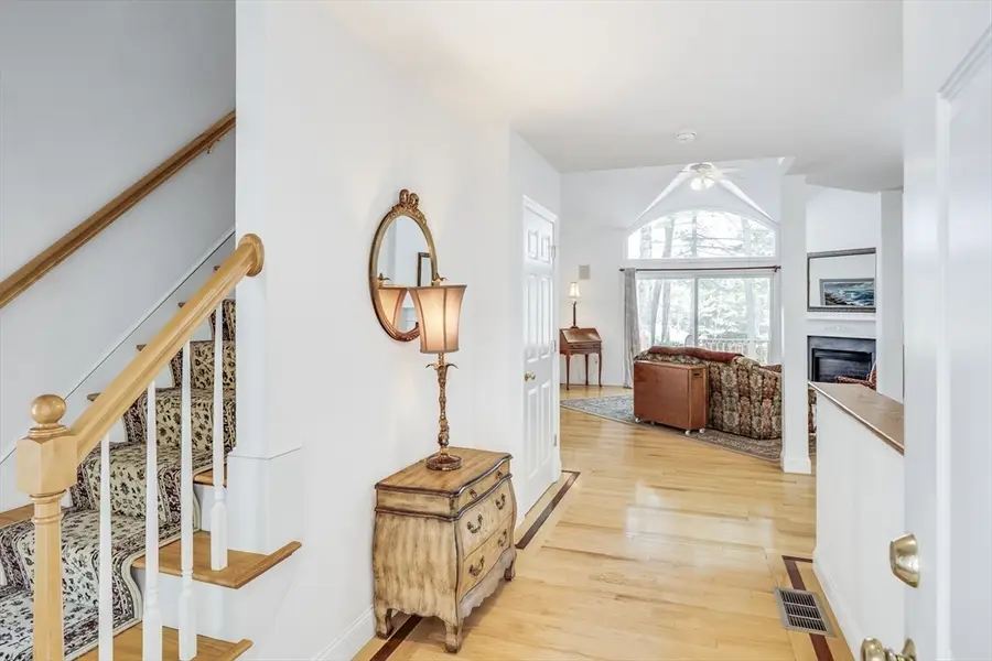 13 Laurel Hill Ct #13, Bourne, MA 02532 - Image #2