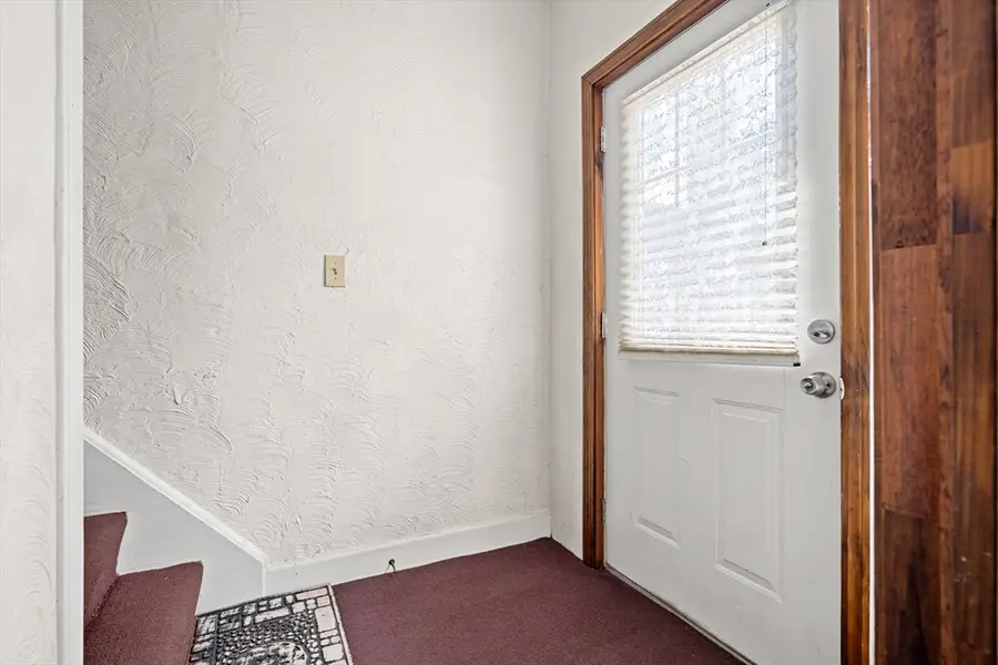 10 Clinton Ave, Lowell, MA 01854 - Image #3