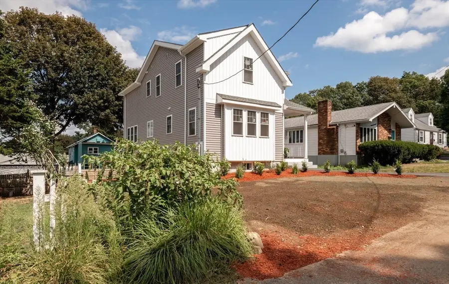 4 Vernon Avenue, Stoneham, MA 02180 - Image #3