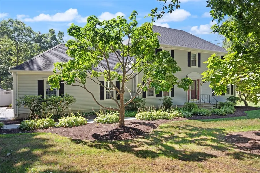 9 Bogastow Circle, Millis, MA 02054 - #2