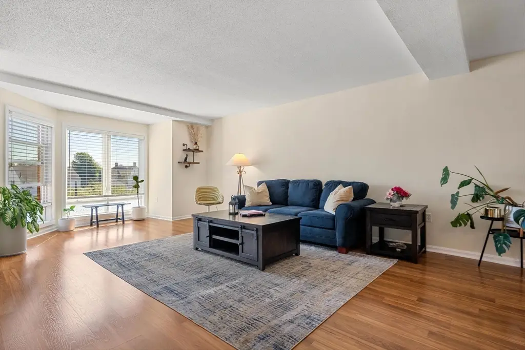 314 Riverside Ave #305, Medford, MA 02155 - #1