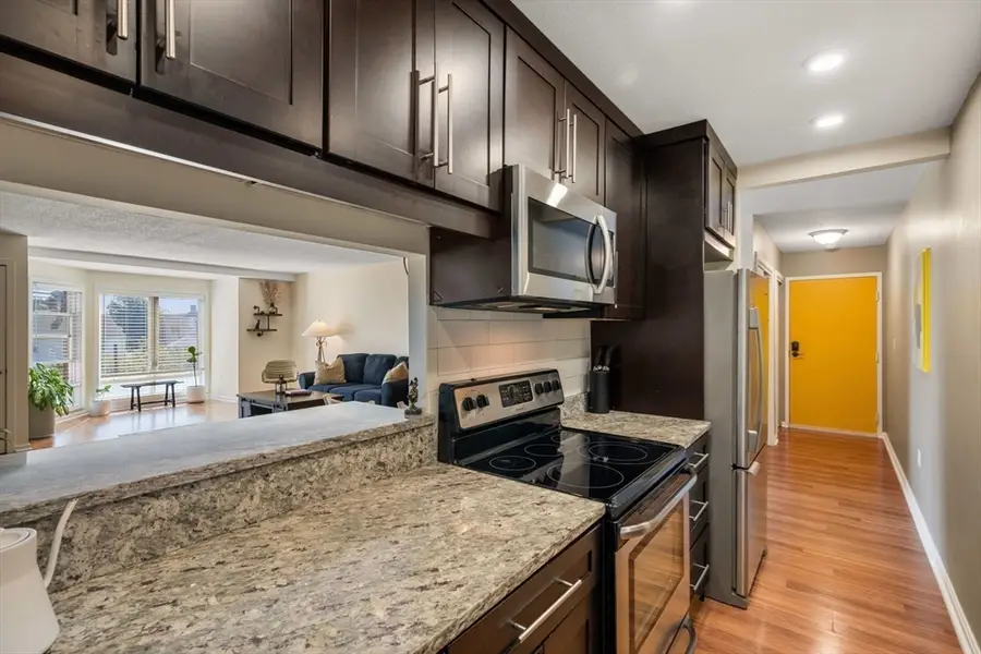 314 Riverside Ave #305, Medford, MA 02155 - #2