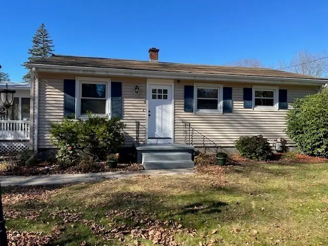 86 Talmadge Dr, Springfield, MA 01118 - Image #1
