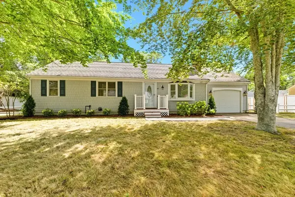 68 Seaboard Ln, Barnstable, MA 02601