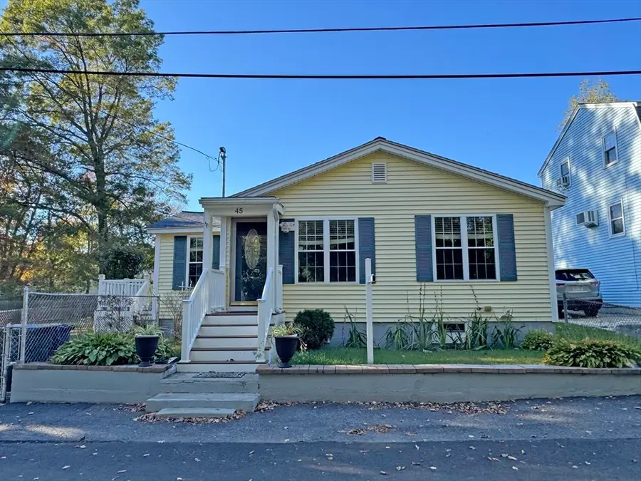 45 Hoover St, Dracut, MA 01826 - Image #3