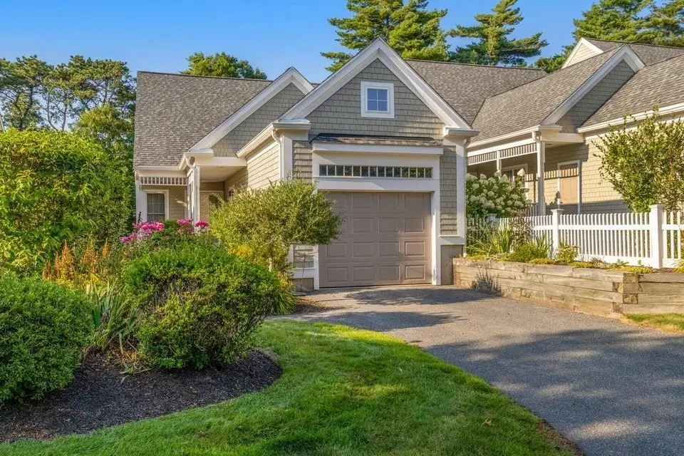 5 Sea Knoll Court #5, Bourne, MA 02532 - Image #1