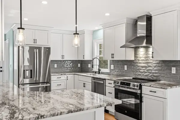 12 Eagle St, Boston, MA 02132