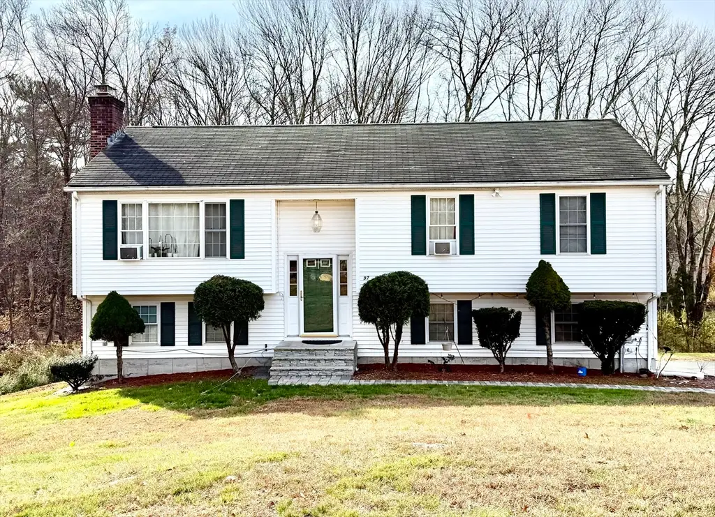 97 E Street Ext, Milford, MA 01757 - Image #1