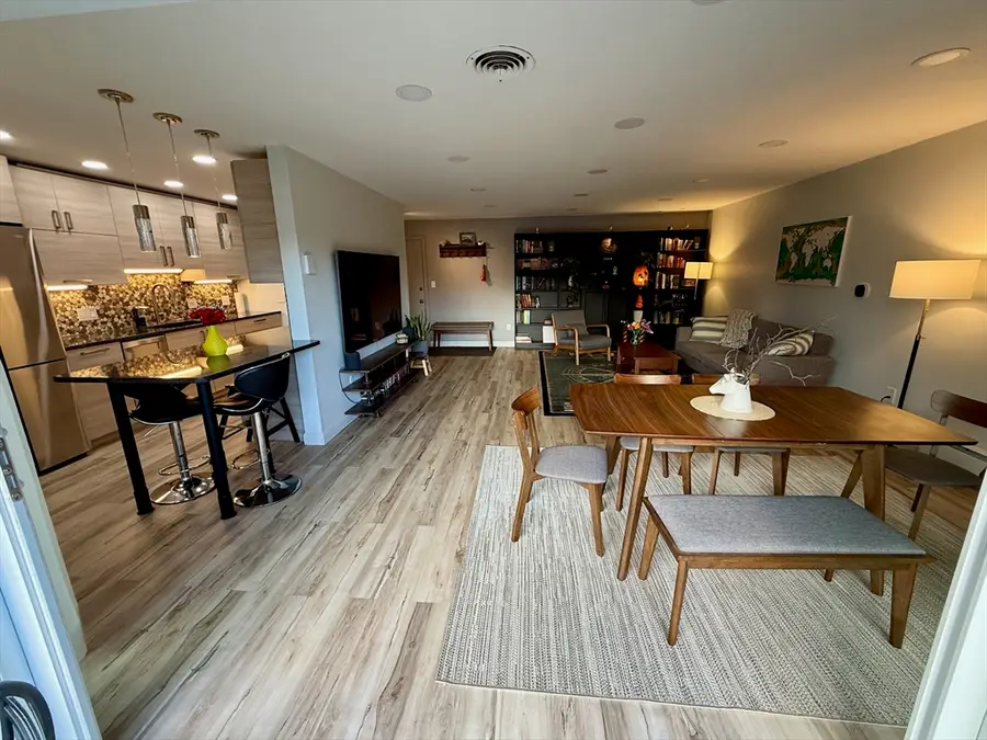 1206 Greendale Ave #201, Needham, MA 02492 - Image #3