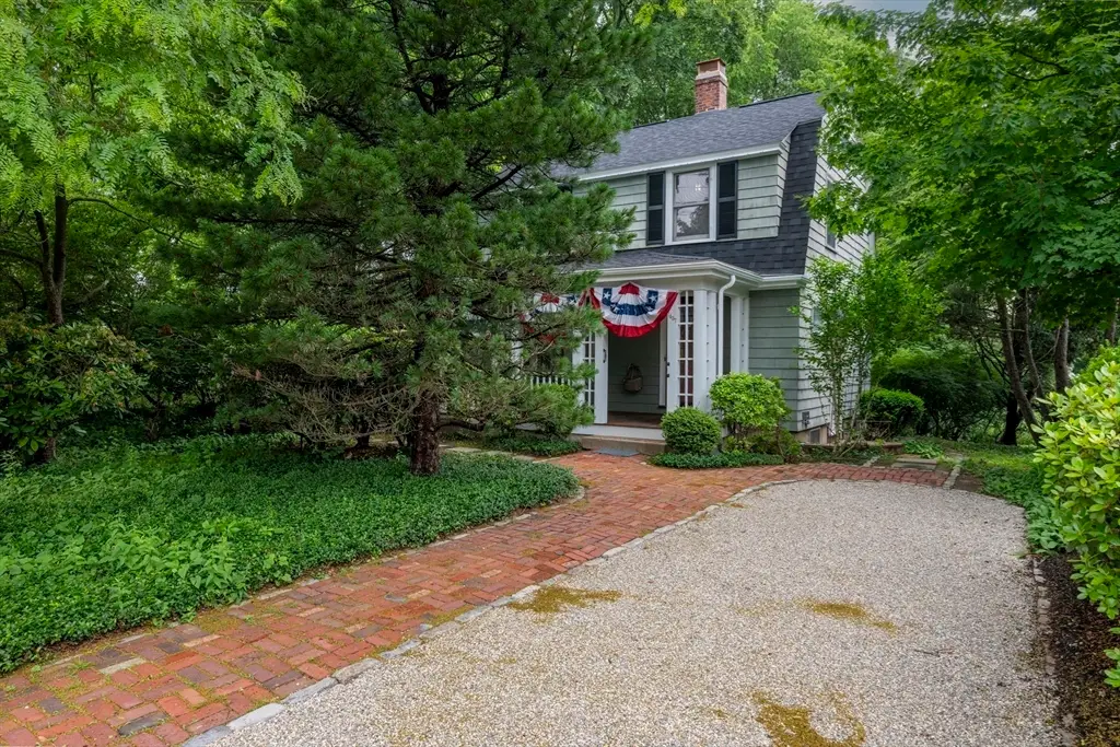 1437 Massachusetts Ave, Lexington, MA 02420 - Image #1