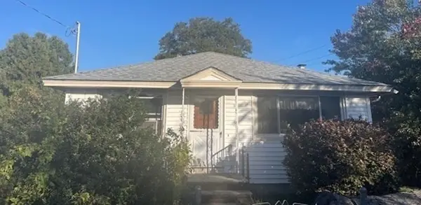 5 Lafayette Ave, Lawrence, MA 01843