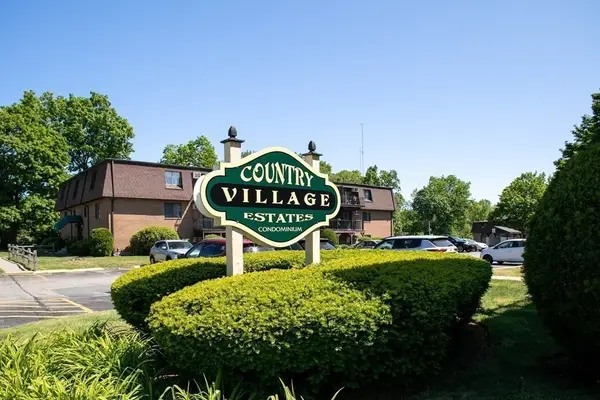 3 Karena Drive #8, Taunton, MA 02780