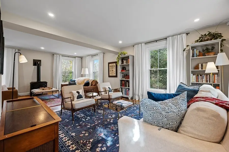 13 Blackstone St, Mendon, MA 01756 - Image #3