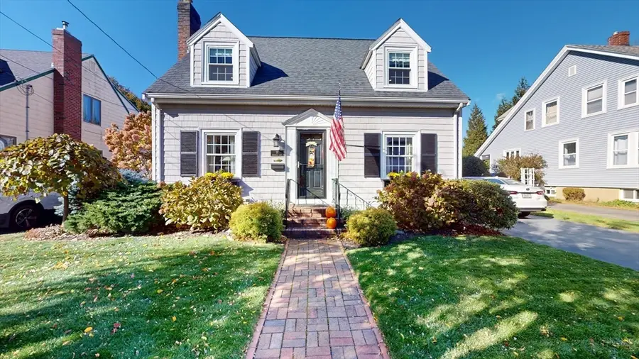 37 Hobomack Rd, Quincy, MA 02169 - Image #2