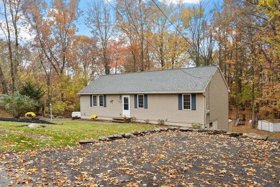 11 Westview Ave, Millbury, MA 01527 - Image #3