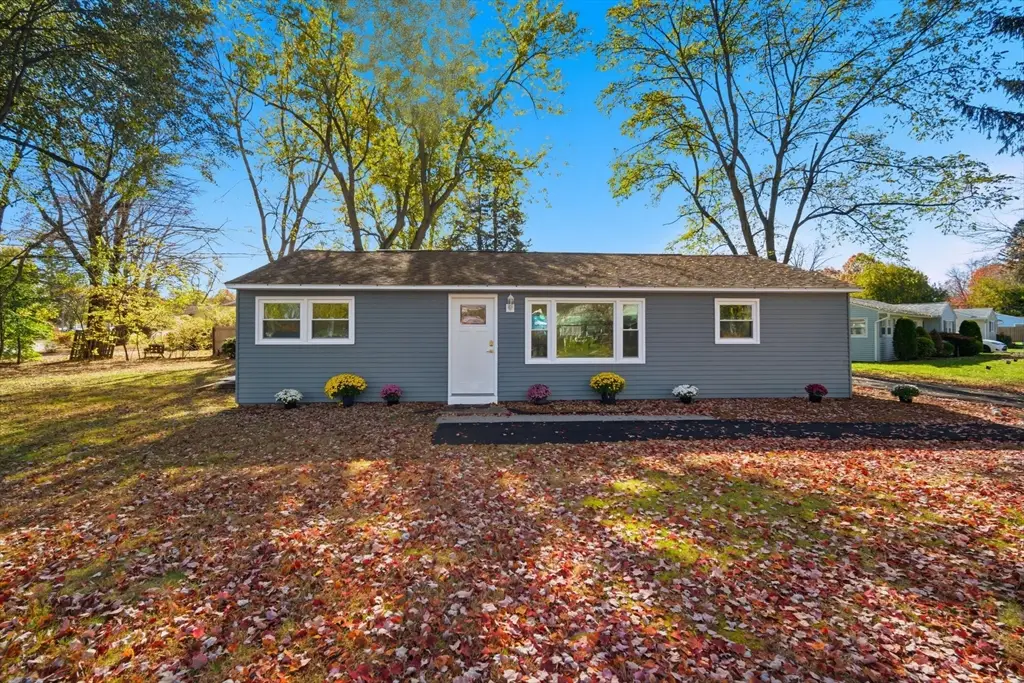 43 Sunridge Dr, Springfield, MA 01118 - Image #1