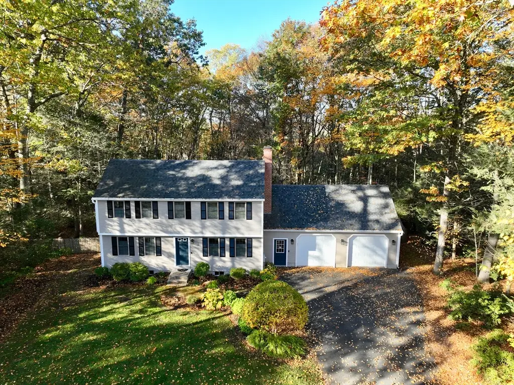 38 Randall Wood Dr, Montague, MA 01351 - Image #1