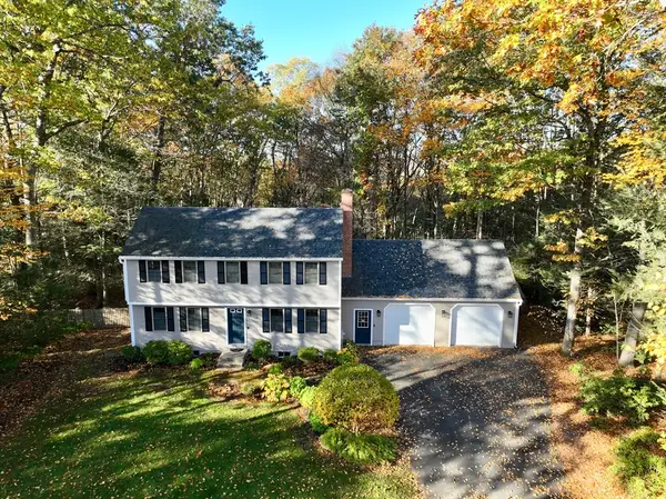 38 Randall Wood Dr, Montague, MA 01351