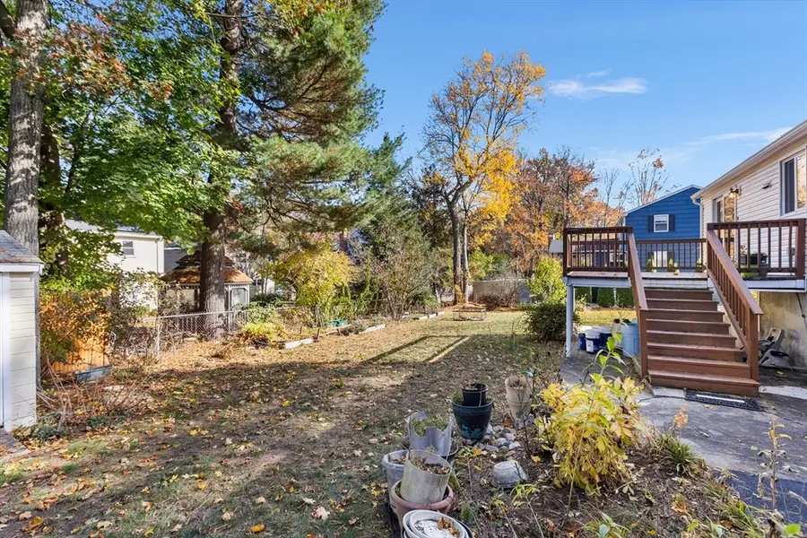 20 Lantern Ln, Burlington, MA 01803 - Image #3