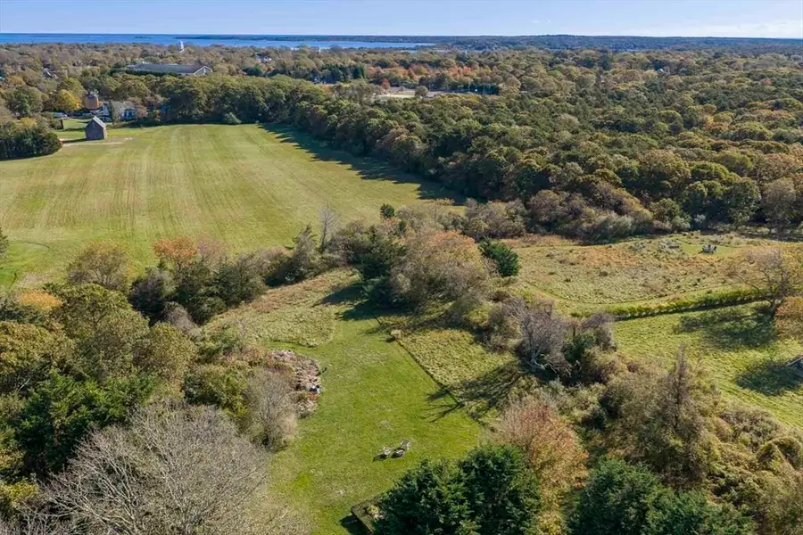 5 Louis Field, Edgartown, MA 02539 - Image #2