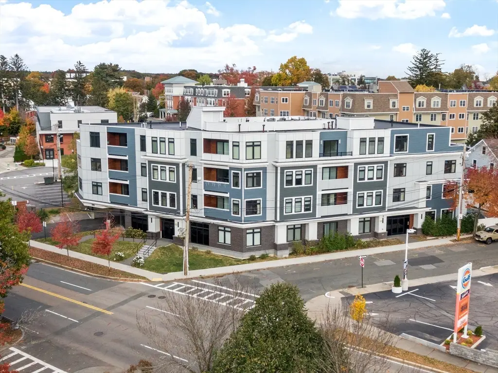 395 Alewife Brook Pkwy #2C, Somerville, MA 02144 - Image #1