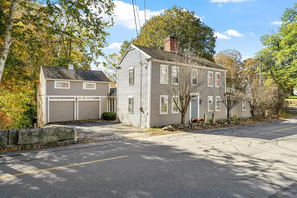 17 Maple St, Sterling, MA 01564