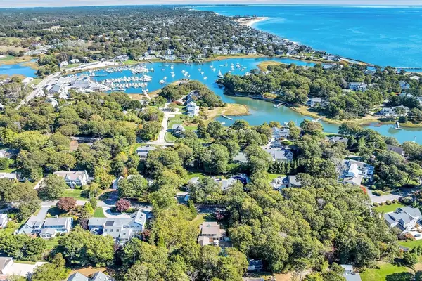 16 Mirasol Ln, Harwich, MA 02646